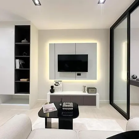 Luxury Suite Cozy King Bedswimmingpooll Train